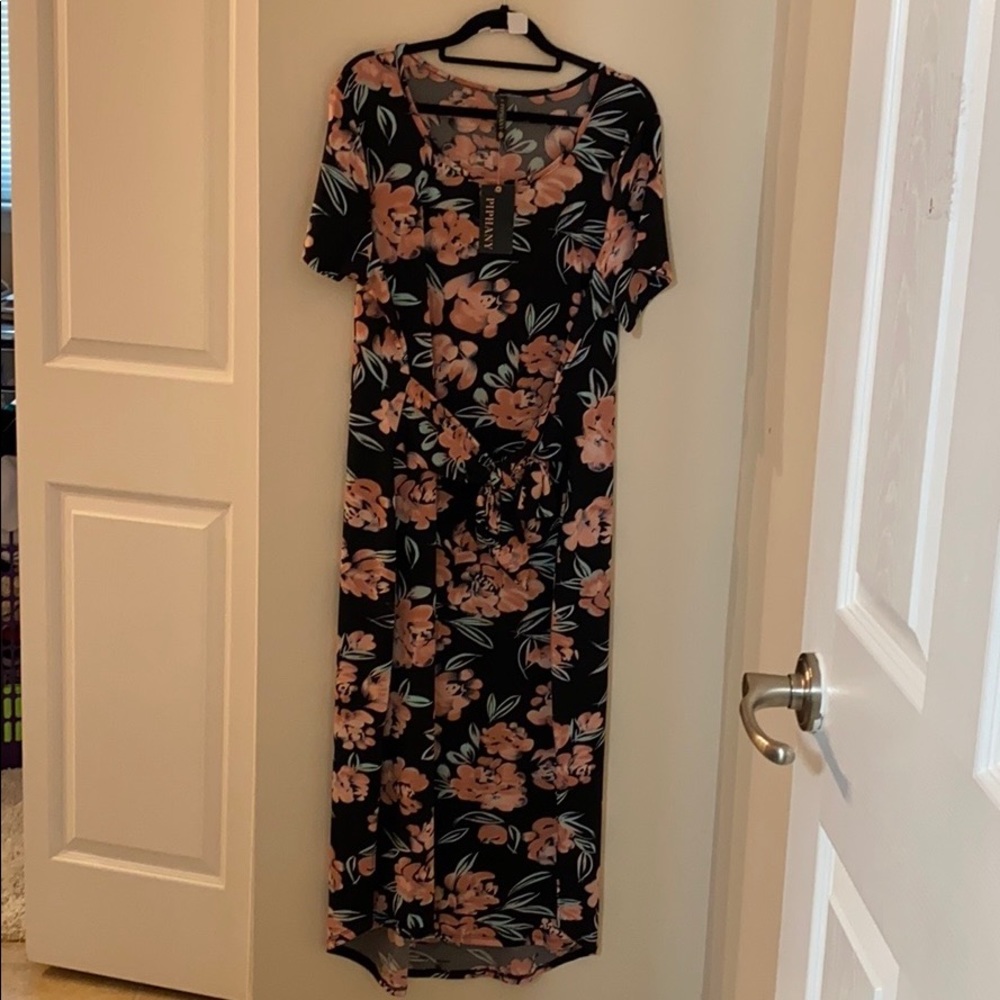 Flower Maxi Dress with tie in front